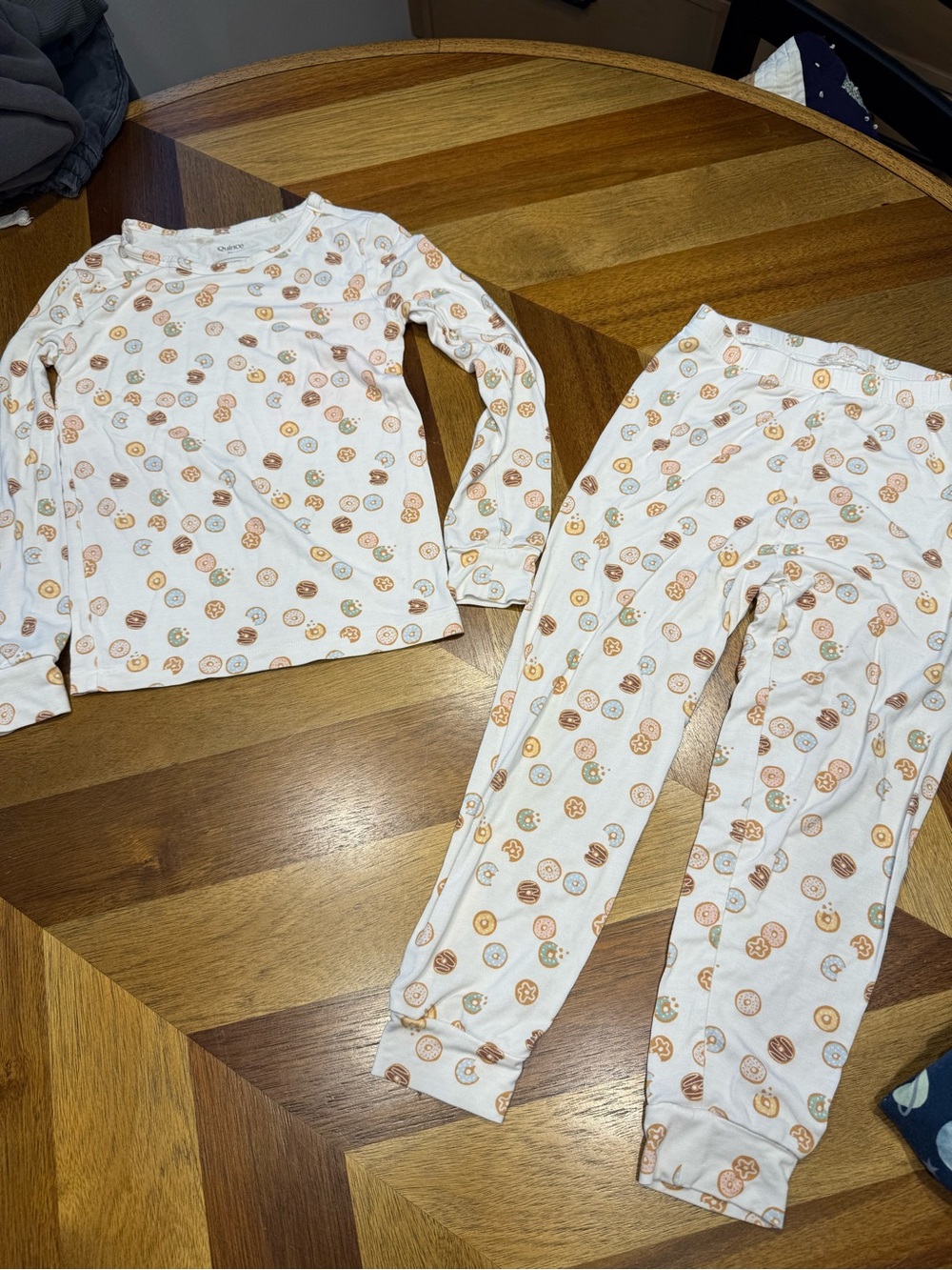 Quince 3 pack bamboo kids pajamas 4T Preowned - Picture 5 of 13